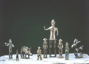 The Bronze-age Gutenberg figures in the National Museum collection
