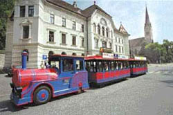 The City-train in front of the Liechtenstein parliment